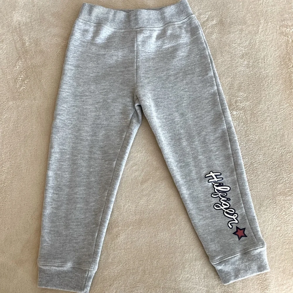 Tommy Hilfiger Toddler Logo Sweatpants - Size 4T - Picture 3 of 8